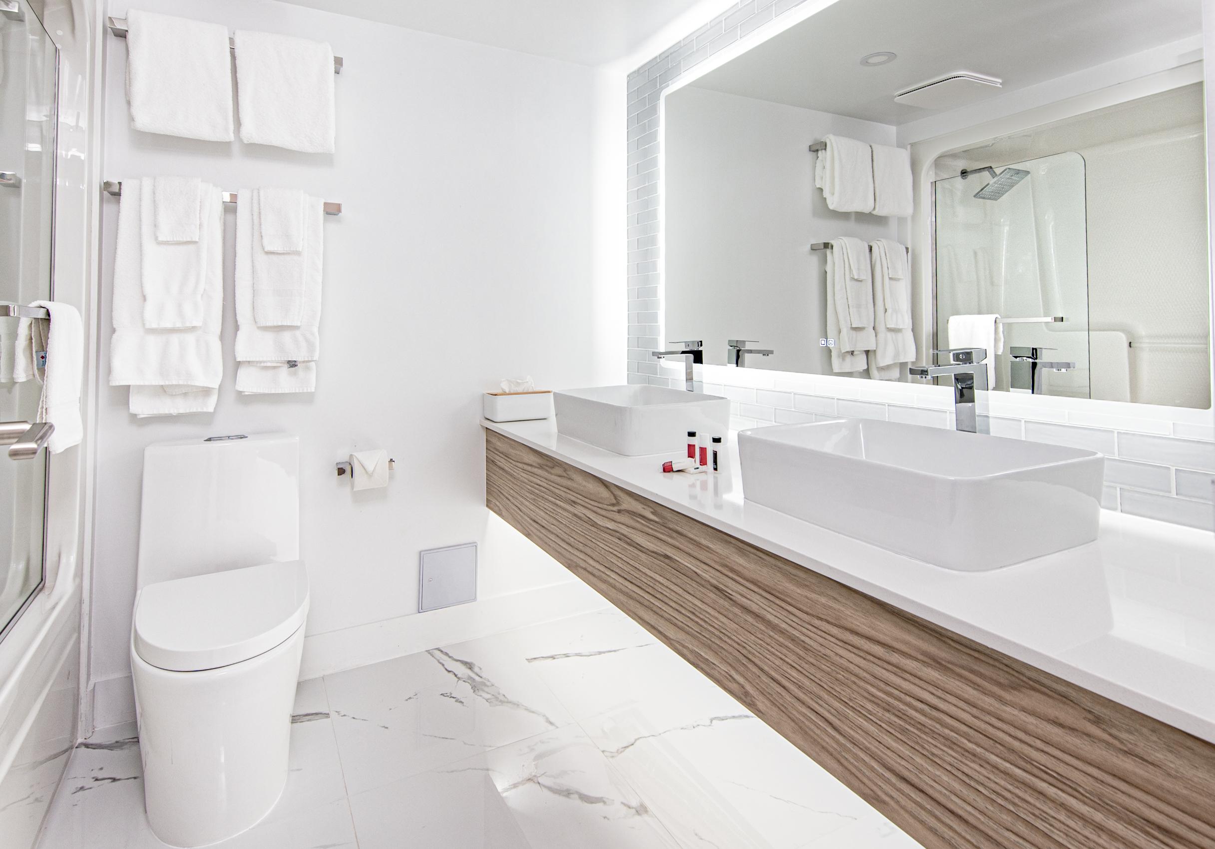Strata 3* Kingston