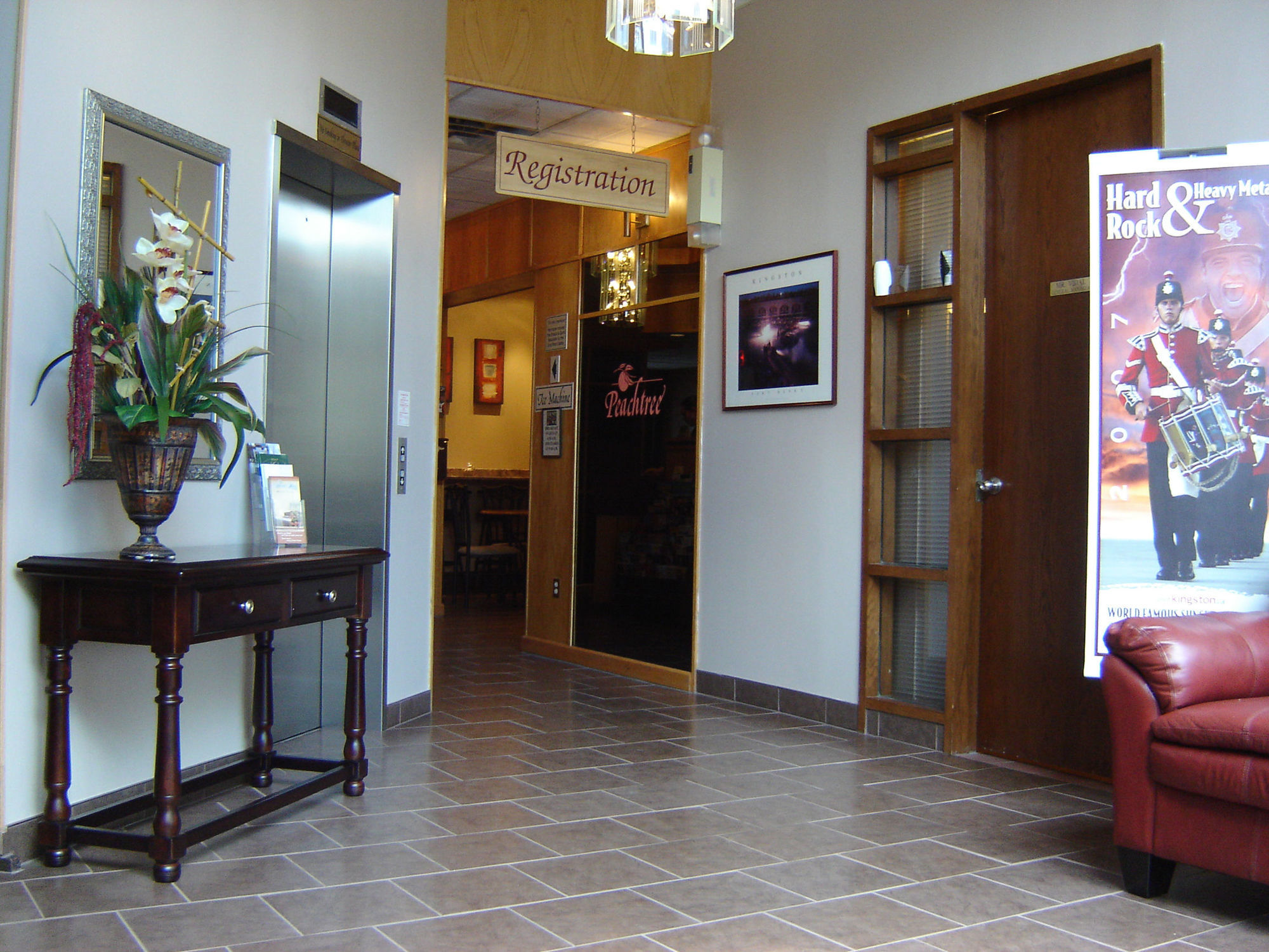Strata Hotel Kingston