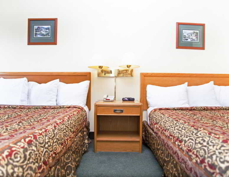 Strata 3* Kingston