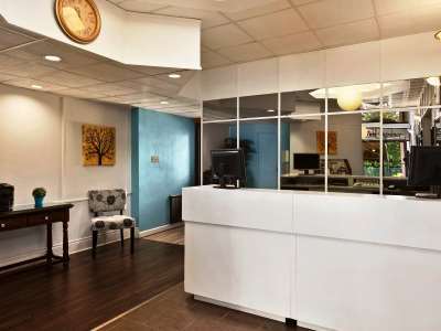 Hotel Strata 3*