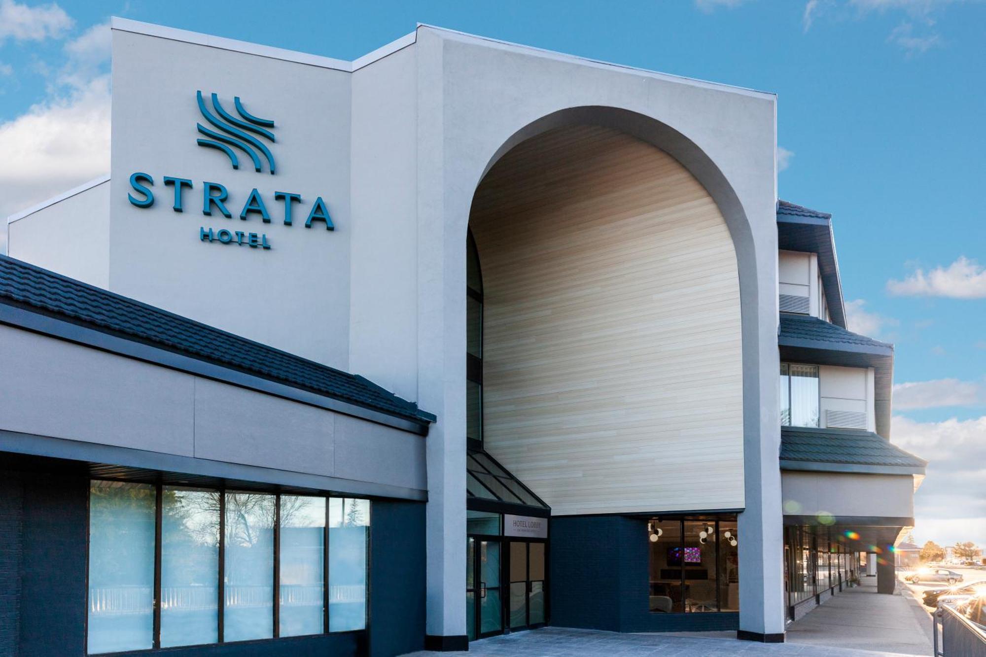 Strata 3* Kingston