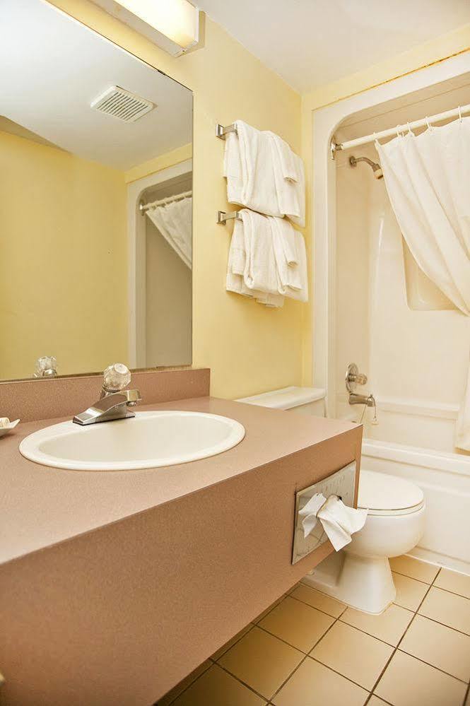 Hotel Strata 3*