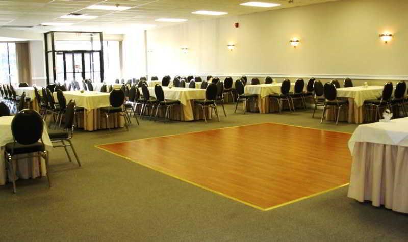 Strata Hotel Kingston